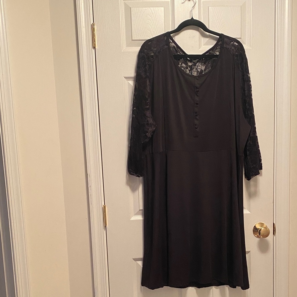 Sapphyra  Black Lace Sleeve Dress…size 5X